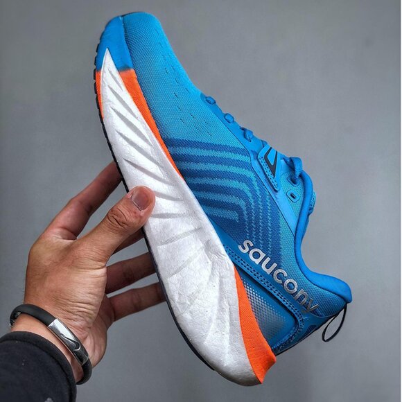 Saucony Triumph 22 Sports Jogging Shoes Blue main image 7